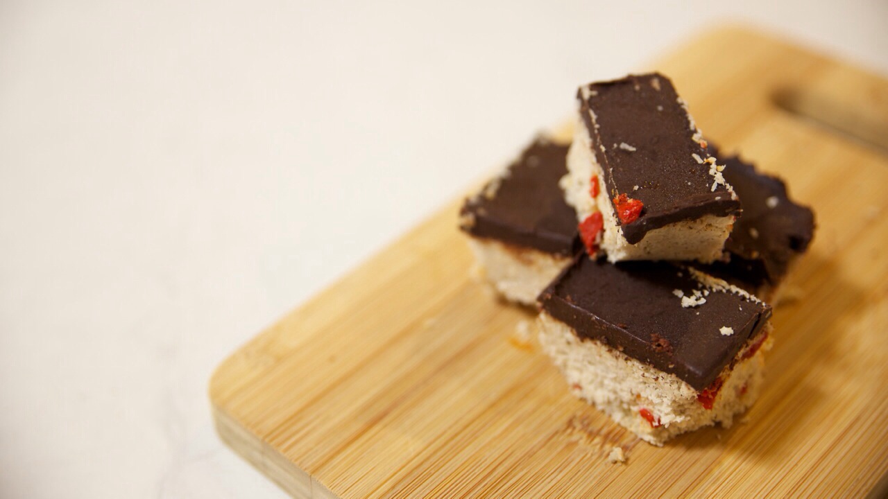 Coconut Goji Bounty Bars