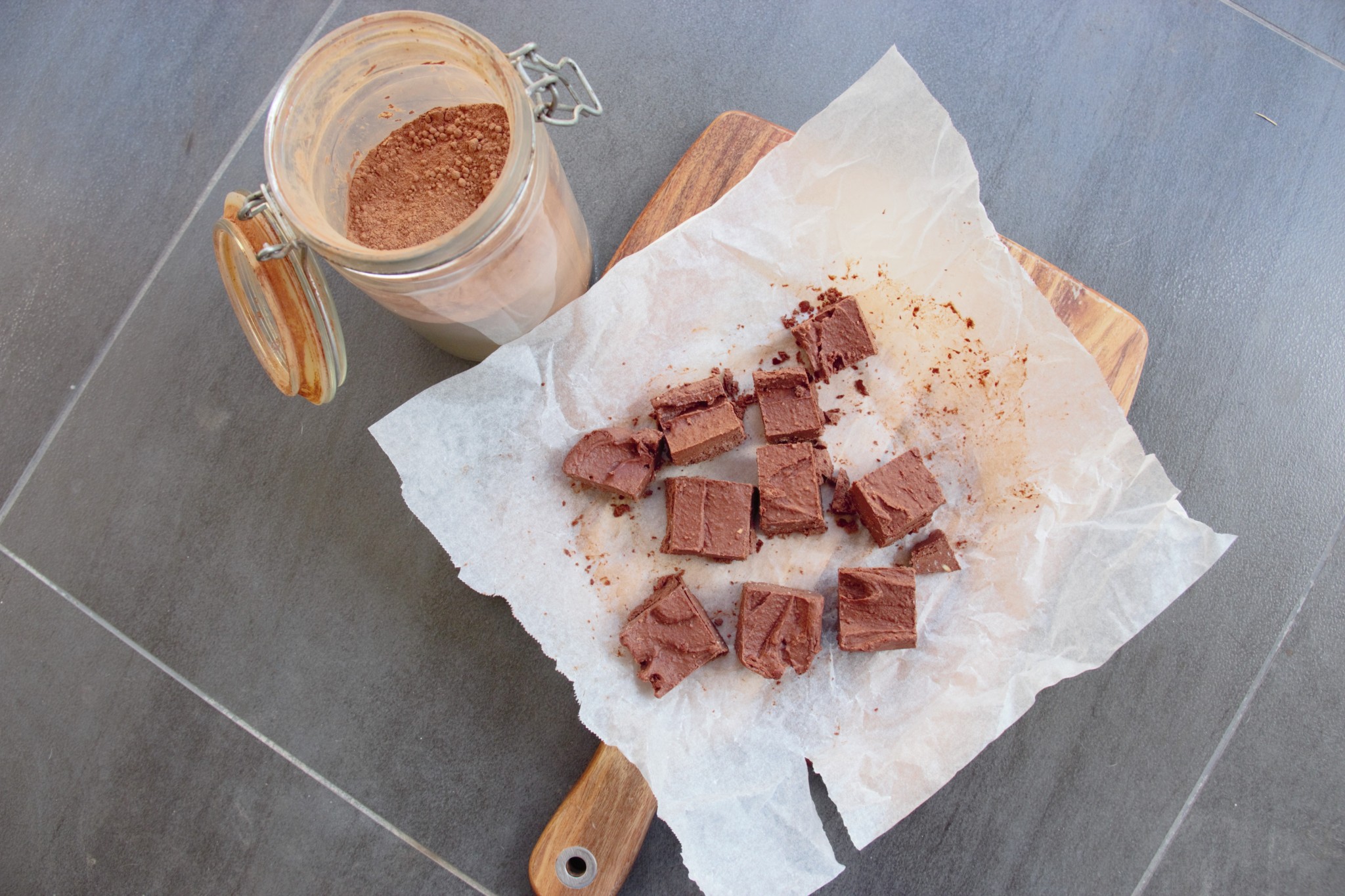 Chocolate Frosting Fudge (Paleo, Vegan)