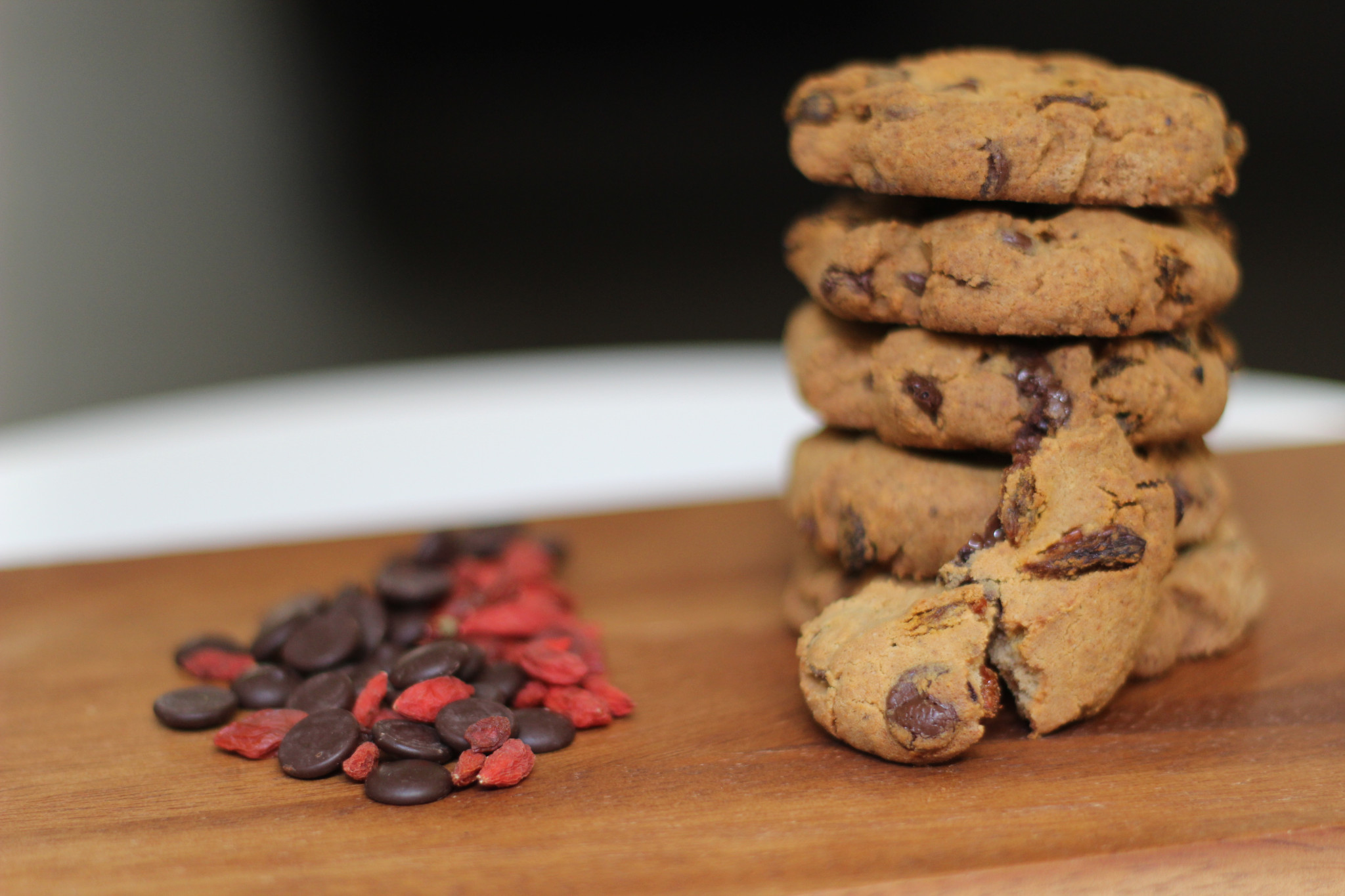 Dark Choc Goji Protein Cookies & a Cookie Round-Up