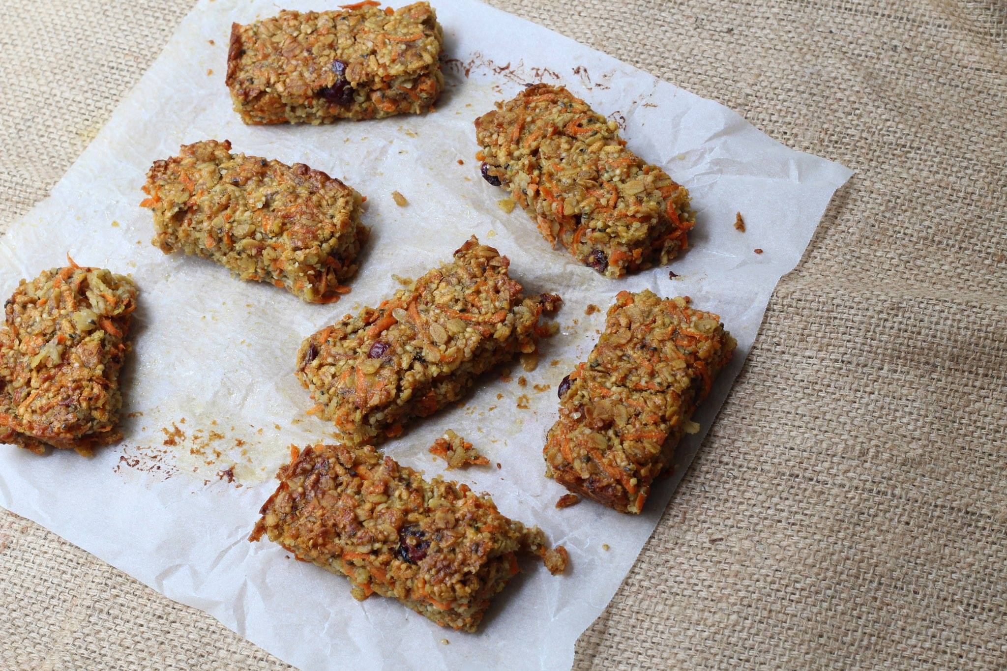 Carrot Cake Muesli Bars (gluten free. dairy free. vegan. nut free)