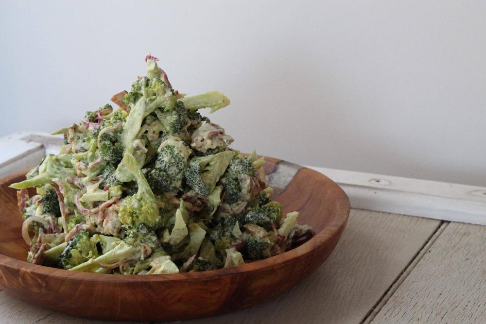 Broccoli Bacon Salad (paleo. gluten free. vegan option)