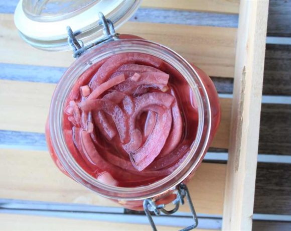 Pickled Onion (paleo. low carb. vegan)